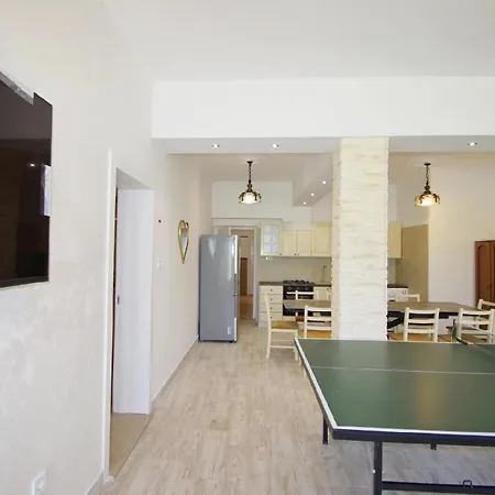 Studio Fur 10 Personen In Pula, Istrien Istrische Riviera Apartment *