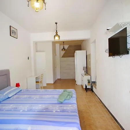 Studio Fur 10 Personen In Pula, Istrien Istrische Riviera *