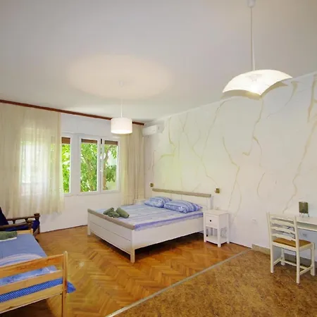 Studio Fur 10 Personen In Pula, Istrien Istrische Riviera * Pula